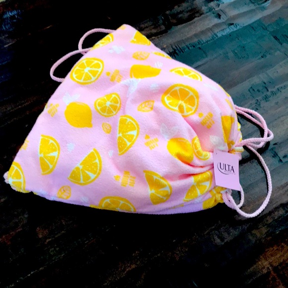 Ulta 2 in 1 Beach Towel in Bag NWT - Picture 1 of 5